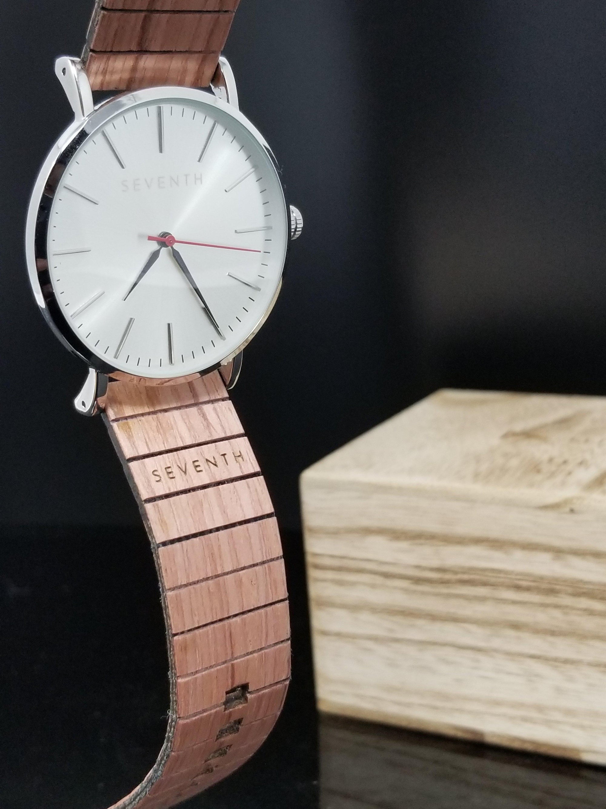 Áxios: Honor - SEVENTH Wooden Watches